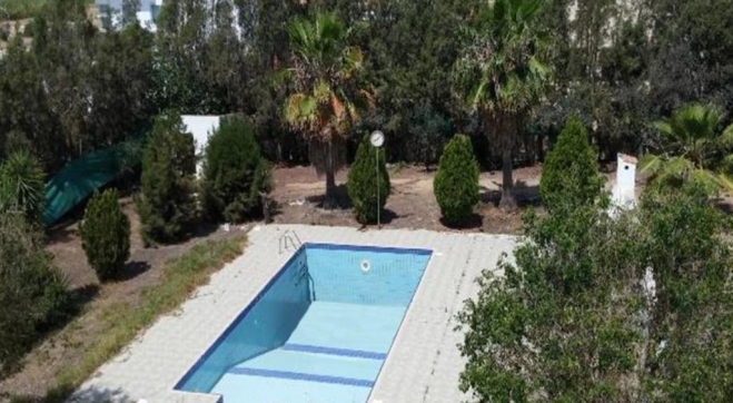 VILLA FOR SALE IN PYLA WITH SWIMMING POOL 