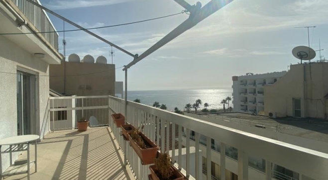 Large 3 bed apartment for rent in Larnaca Phinikoudes area 