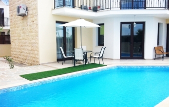 MK56033, Nice three bed house for sale in Pervolia Larnaca