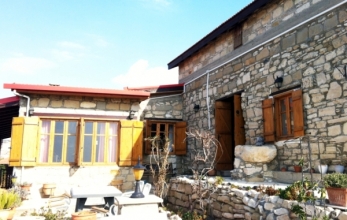 ML55798, Traditional Stone built house for sale in Maroni Larnaca
