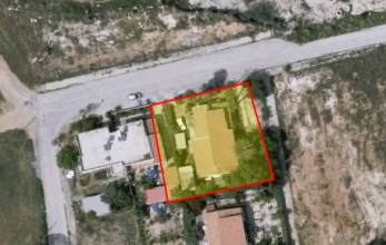 MLS1178, Residential building plot with a building inside for sale in Mackenzie area Larnaca