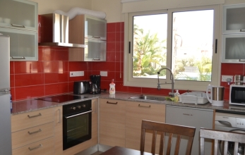 ML246, RENTED - Two bed villa with garden for rent in Pervolia