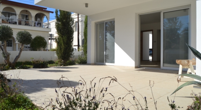 4 Bed ground floor apartment is for sale in Agios Nikolaos Larnaca