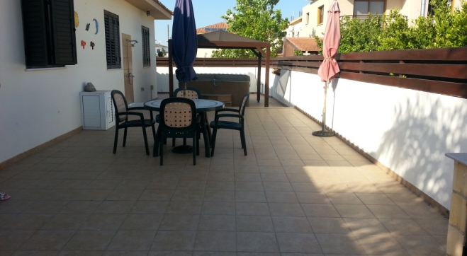 Three bedroom bungalow house for sale in Pervolia
