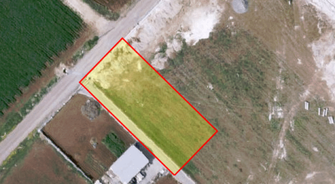 Coastal building plot for sale in Pervolia close to the beach