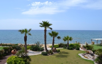 CV1138, Five bedroom luxury beach front house for sale in Pervolia