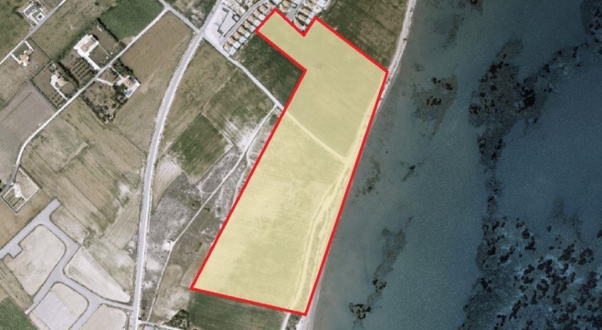 Four pieces of coastal SEA FRONT land for sale in Pervolia 