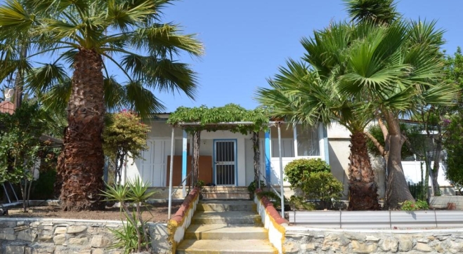 Three bedroom bungalow for sale in Mazotos 