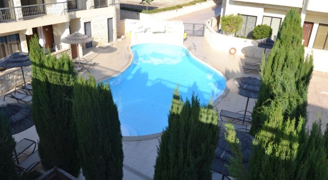 Two bedroom penthouse apartment for rent in Tersefanou with common pool