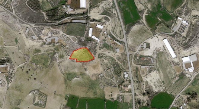 Agricultural land for sale in Dali.