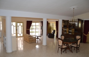 CV1336, Corner Bungalow with an extra plot is for sale in Kiti.