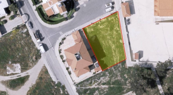 Residential building plot for sale in Kiti.