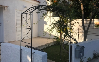 CV1461, Maisonette for sale in Kiti.