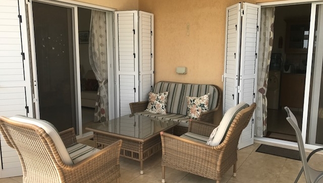 3 bedrooms apartment for rent in Pervolia.