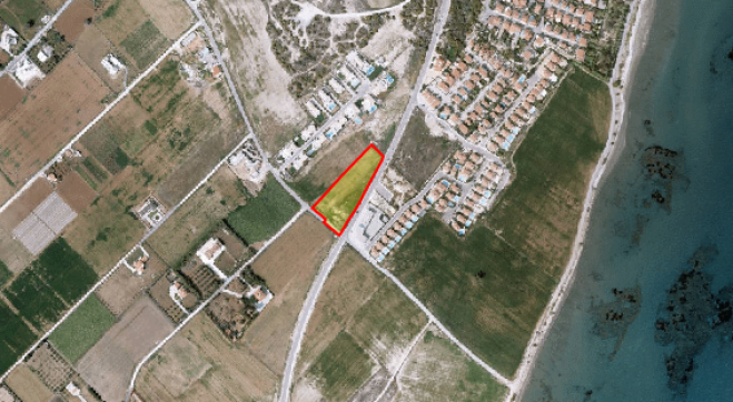 Tourist land for sale in Pervolia close to the beach