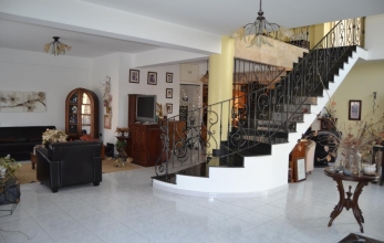 CV1521, For sale 3 bedrooms corner villa in Livadia.