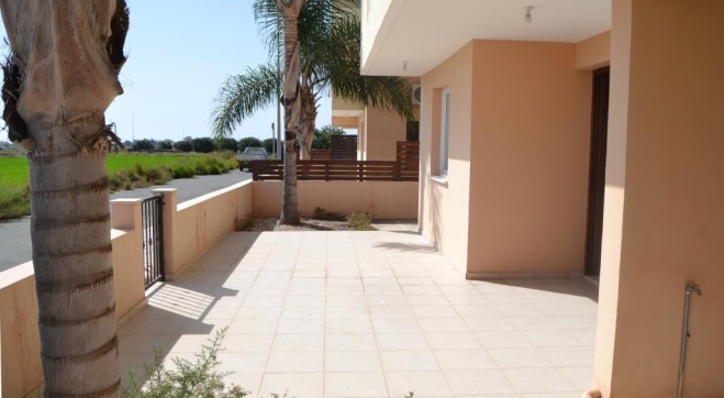 2 Bedrooms ground floor apartment for sale in Kiti.