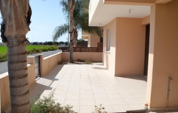 CV1548, 2 Bedrooms ground floor apartment for sale in Kiti.