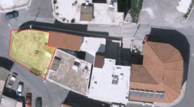 Ground floor commercial building for sale in Aradipou area