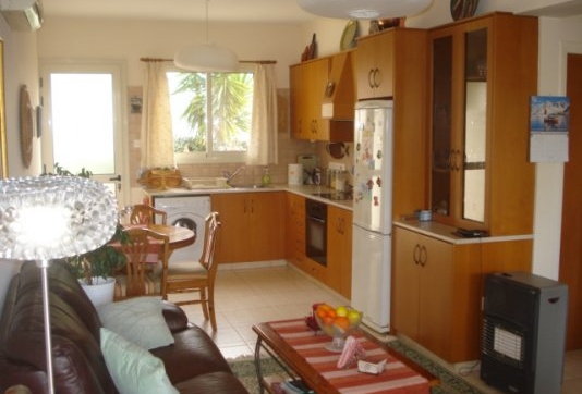 2-bedroom-apartment-flat-in-pervolia-larnaka_full_3