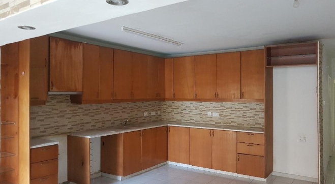 SPACIOUS 3 BEDS FLAT FOR SALE IN SOTIROS 