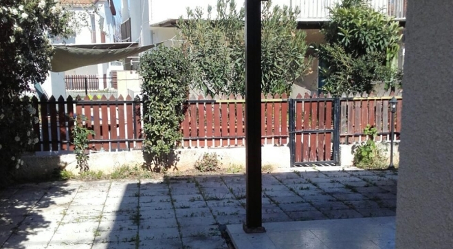 2 bed house for sale in Pervolia coastal area.
