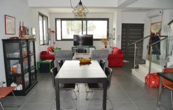 CV1639, Modern 3 bedrooms house for sale in Kiti.