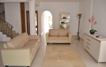 CV1728, 5 bedrooms villa for sale in Kiti.