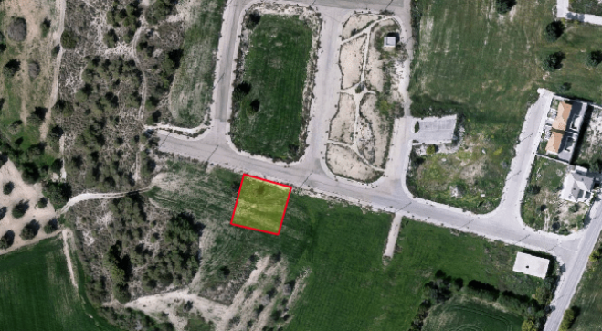 Plot for sale in Alethriko.
