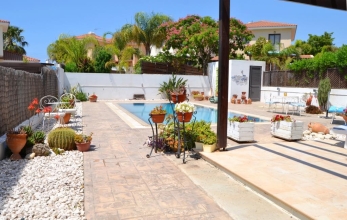 CV1782, Beautiful 4 bed detached villa for sale in Maroni.