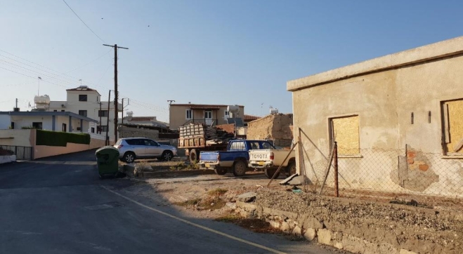 BUILDING PLOT FOR SALE IN MAZOTOS 