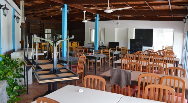 Restaurant for rent in the picturesque village of Pervolia.