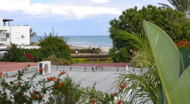 Two bed beach apartment for rent in Meneou