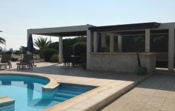 ML341, Luxury 5 bed villa for rent in Meneou