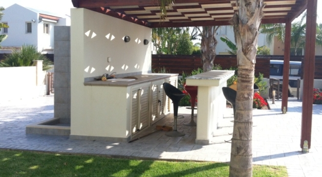 Three bedroom detached villa for rent in Pervolia