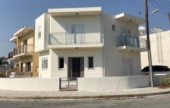 ML2527, Three bed unfurnished house for rent in Pervolia
