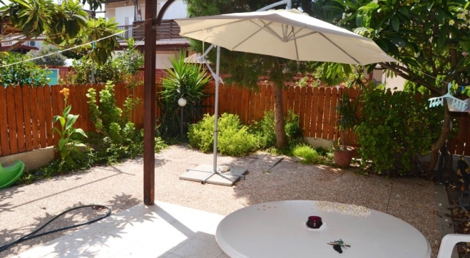 2 Bedroom house close to the beach in Pervolia
