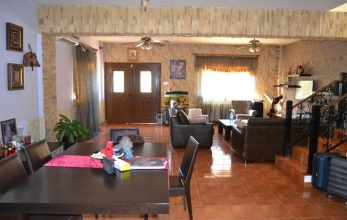 CV1911, Three bedroom house for sale in Kamares.
