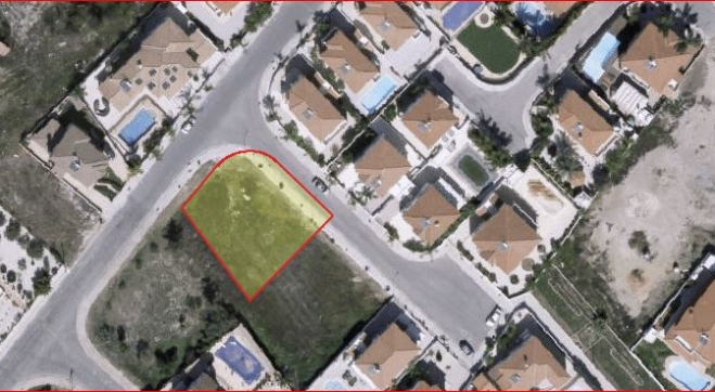 BUILDING PLOT FOR SALE IN OROKLINI