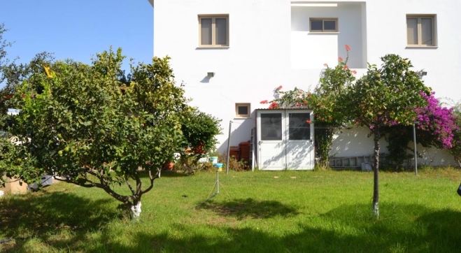4 bedroom spacious villa for sale in Kiti.
