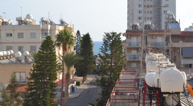 2 bed flat with sea view for sale in Mackenzie.