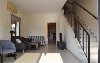 CV1952, 2 bedroom maisonette for sale in Kiti.