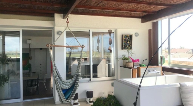 veranda towards living room