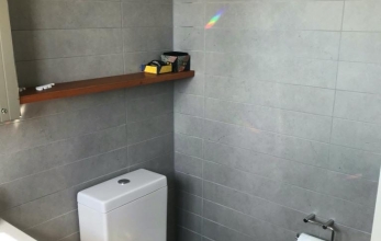bathroom-toilet