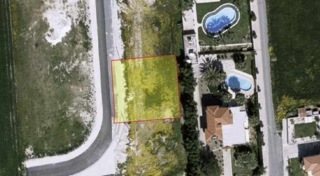 Building plot for sale in Dhekelia road.
