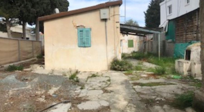 Bungalow for sale in Pervolia.