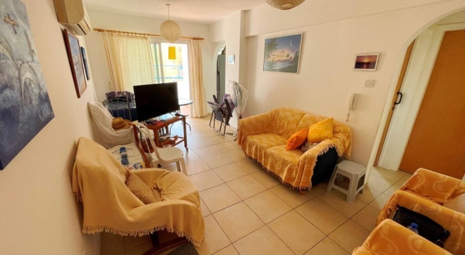 2 bed flat for sale in Mackenzie.