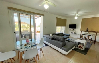 CV2027, Cozy 2 bed 2 bath penthouse for rent in Kiti.	