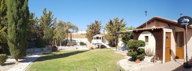 4 bedroom villa for sale in Aradippou area.