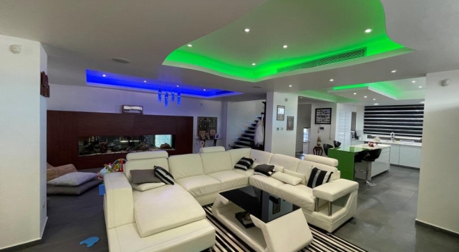 Luxury 3 bed villa with roof garden for sale in Aradippou.